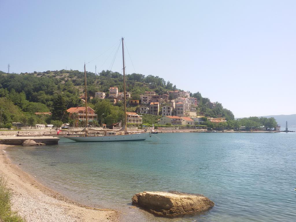 Apartmani Ivana Tivat Exterior foto