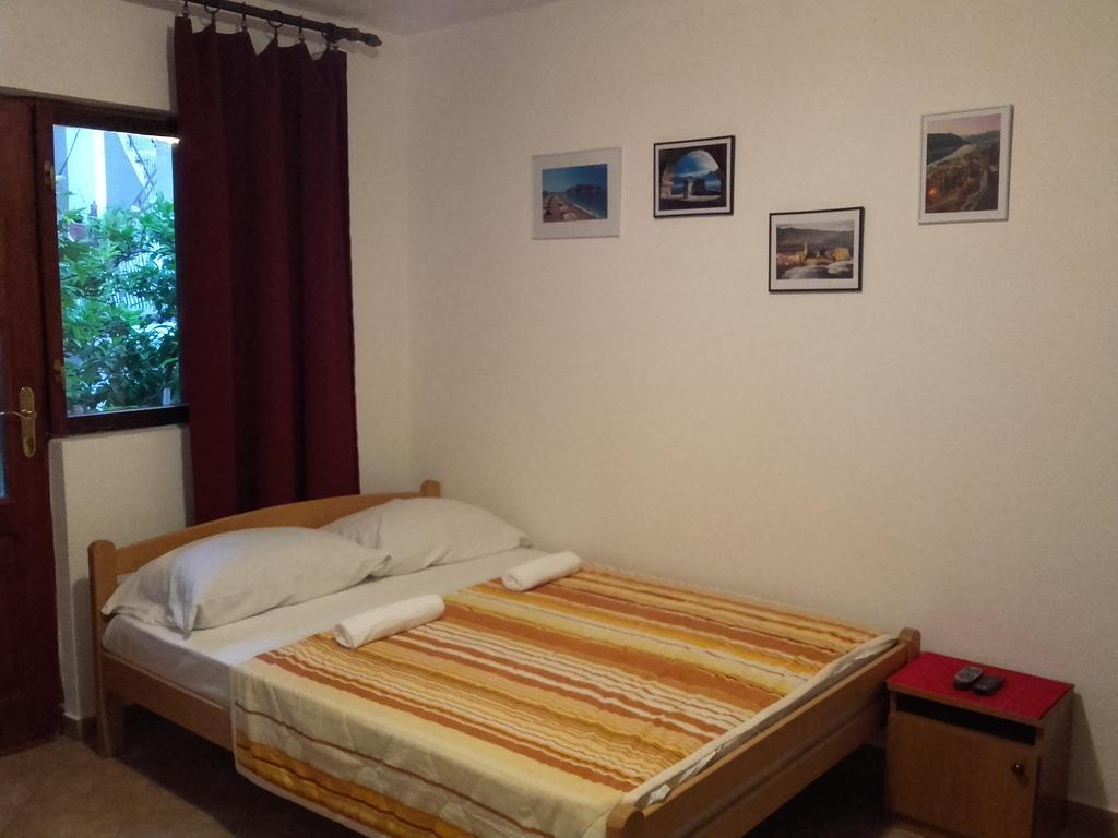 Apartmani Ivana Tivat Exterior foto